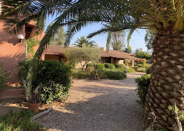 Paradisiaque En Corse * Calcatoggio (Corsica)